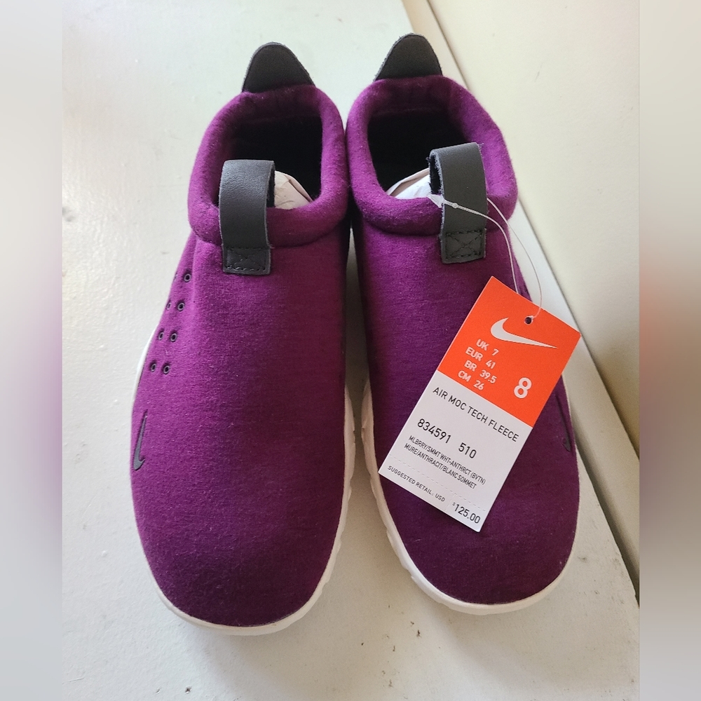 Nike Air Moc Tech Fleece Sneakers